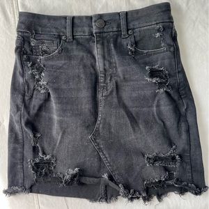 American eagle distressed denim skirt